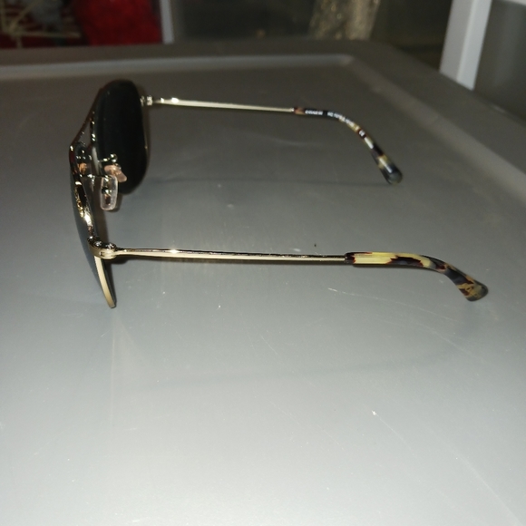 NEW! Authentic Coach Aviator Sunglasses 🕶️ **FIRM PRICE** - Picture 15 of 15
